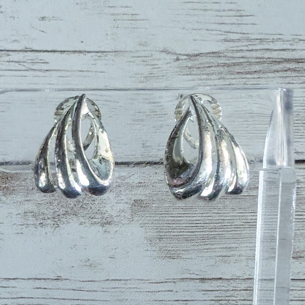 Vintage Clip On Earrings - Silver Tone - Condition Issues